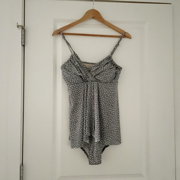 NWOT Garnet Hill Polka Dot Skirted Swimdress Modest - Picture 7 of 7